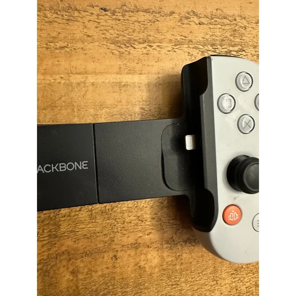 Backbone One PlayStation Edition Mobile Gaming Controller for iPhone BB-02 White